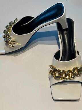 Contigo White Square Toe Gold Chain Heeled Slide Sandals Mules size 9